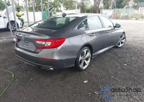 2018 Honda Accord Touring 2.0T из США, поврежденный, VIN 1HGCV2F90JA045517